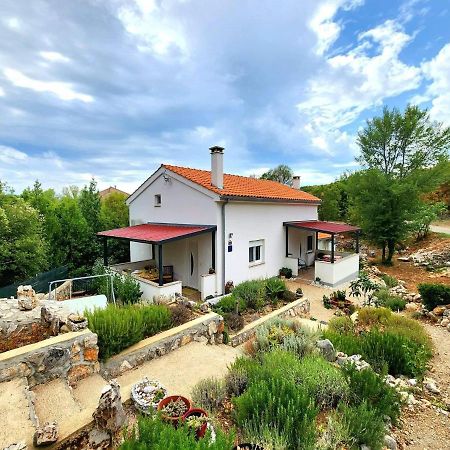 Iva Apartments Šilo Εξωτερικό φωτογραφία
