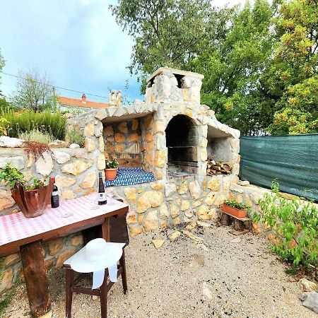 Iva Apartments Šilo Εξωτερικό φωτογραφία
