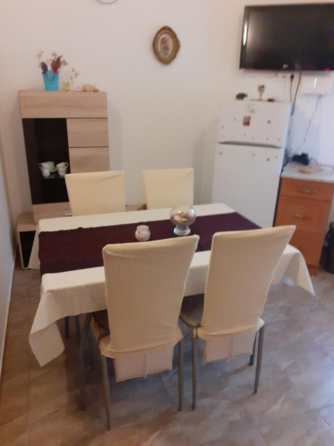 Iva Apartments Šilo Εξωτερικό φωτογραφία