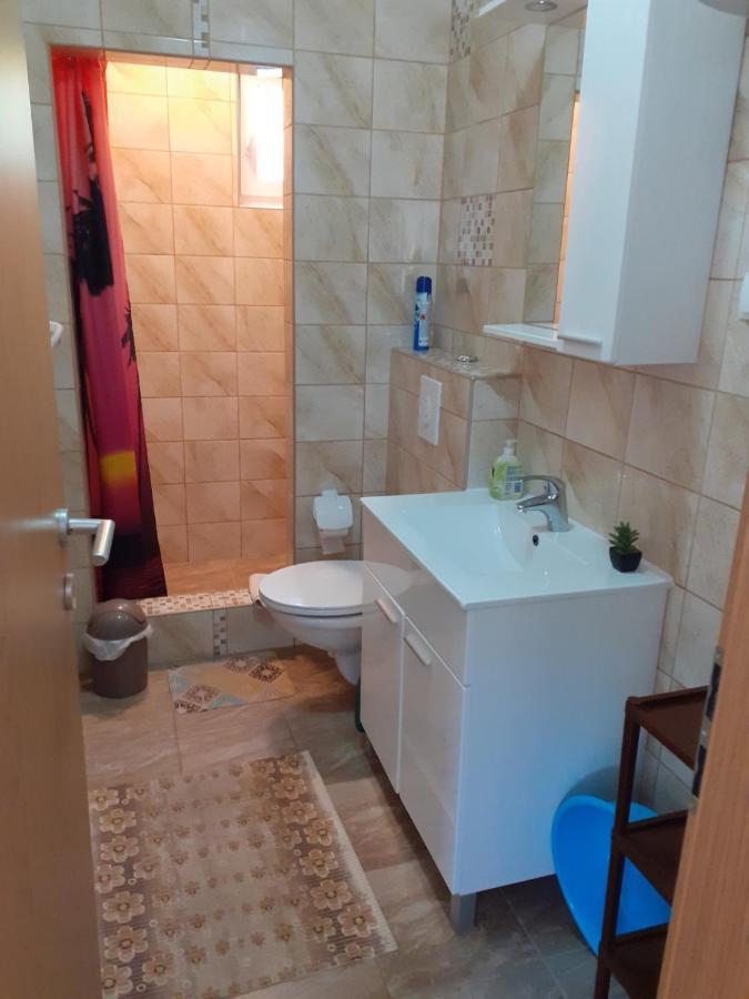 Iva Apartments Šilo Εξωτερικό φωτογραφία