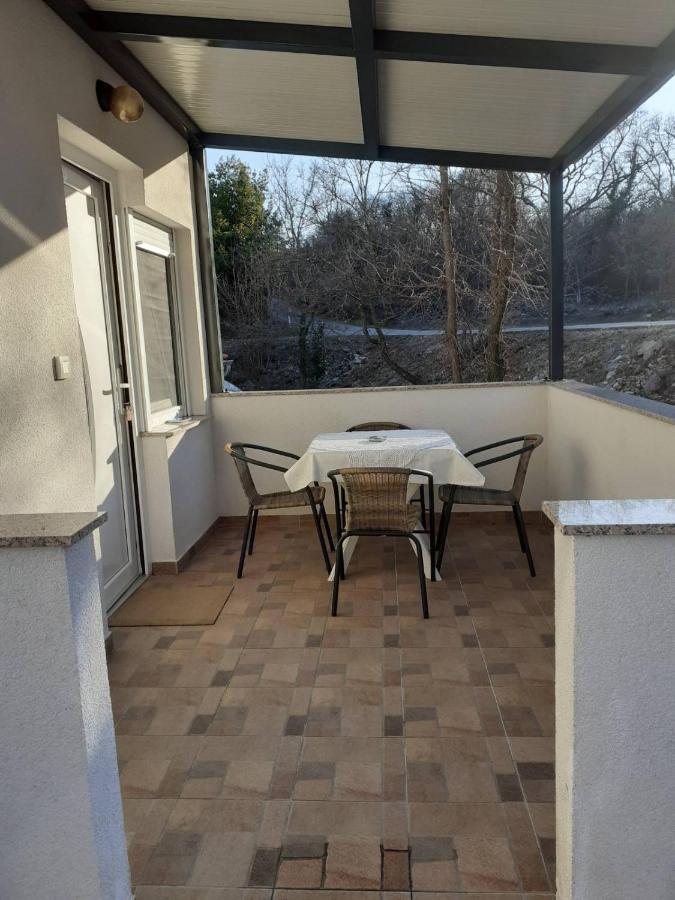 Iva Apartments Šilo Εξωτερικό φωτογραφία