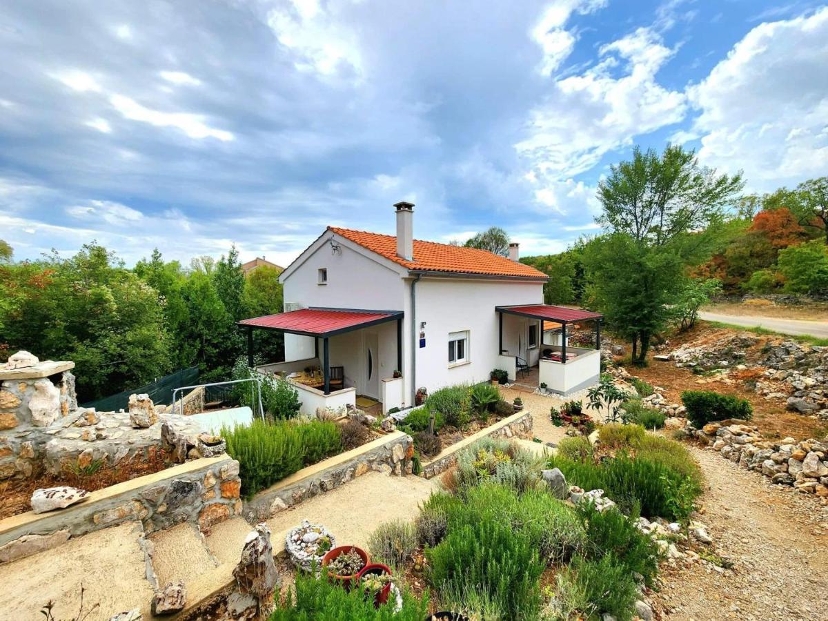 Iva Apartments Šilo Εξωτερικό φωτογραφία