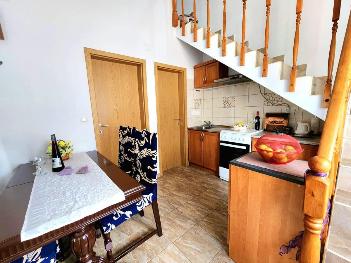 Iva Apartments Šilo Εξωτερικό φωτογραφία